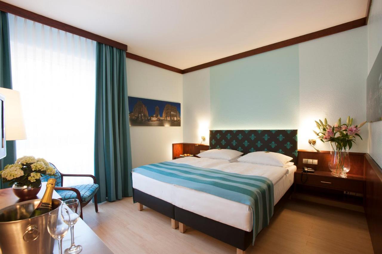 Leine Hotel Pattensen Εξωτερικό φωτογραφία
