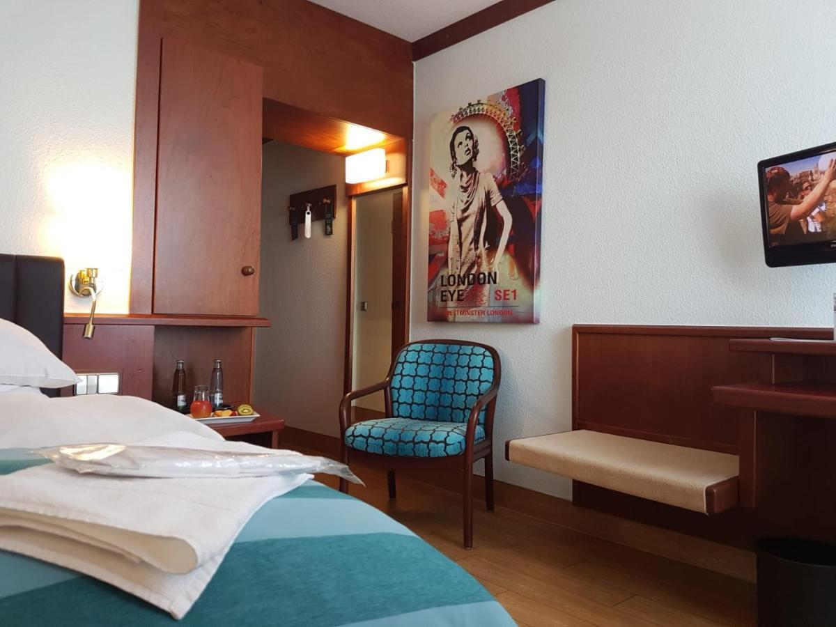 Leine Hotel Pattensen Εξωτερικό φωτογραφία