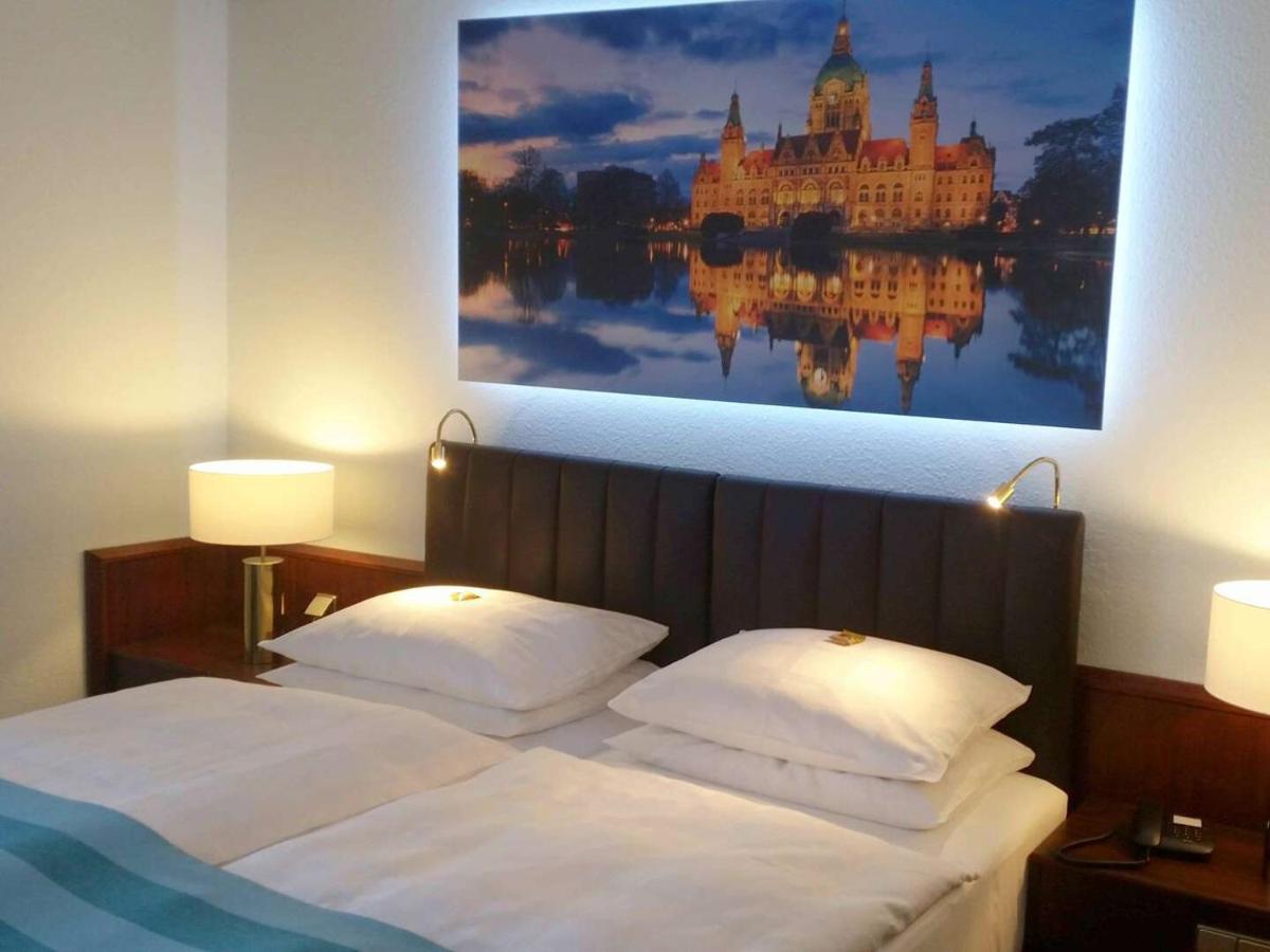 Leine Hotel Pattensen Εξωτερικό φωτογραφία
