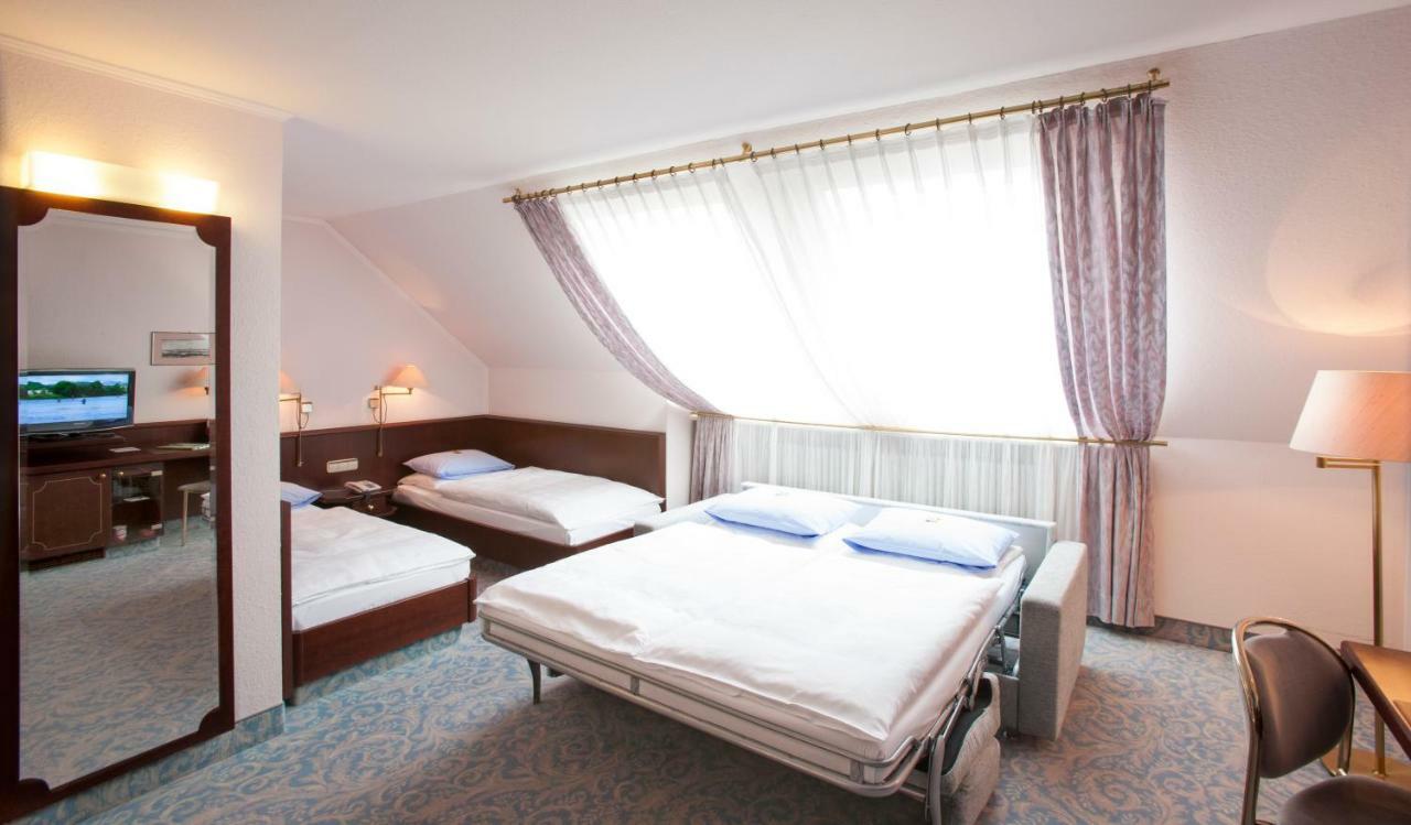 Leine Hotel Pattensen Εξωτερικό φωτογραφία