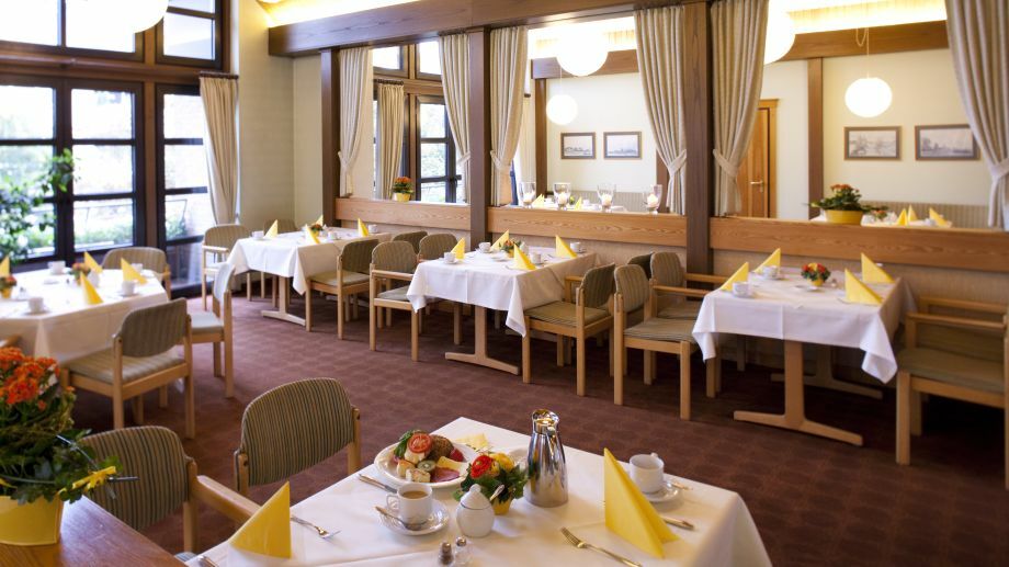 Leine Hotel Pattensen Εξωτερικό φωτογραφία